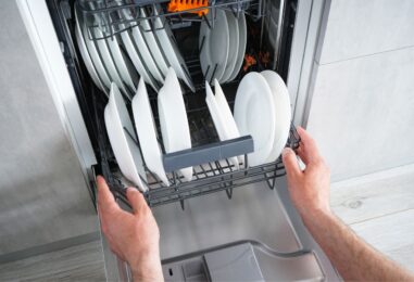 Jak wyczyścić zmywarkę domowymi sposobami?